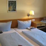 Tommes Gaestehaus Zur Muehle Gasthuis