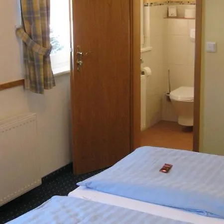 Tommes Gaestehaus Zur Muehle 3* 슈말렌부르크