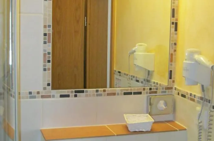 بيت ضيافة تومس غيستهاوس تسور موهل 3*